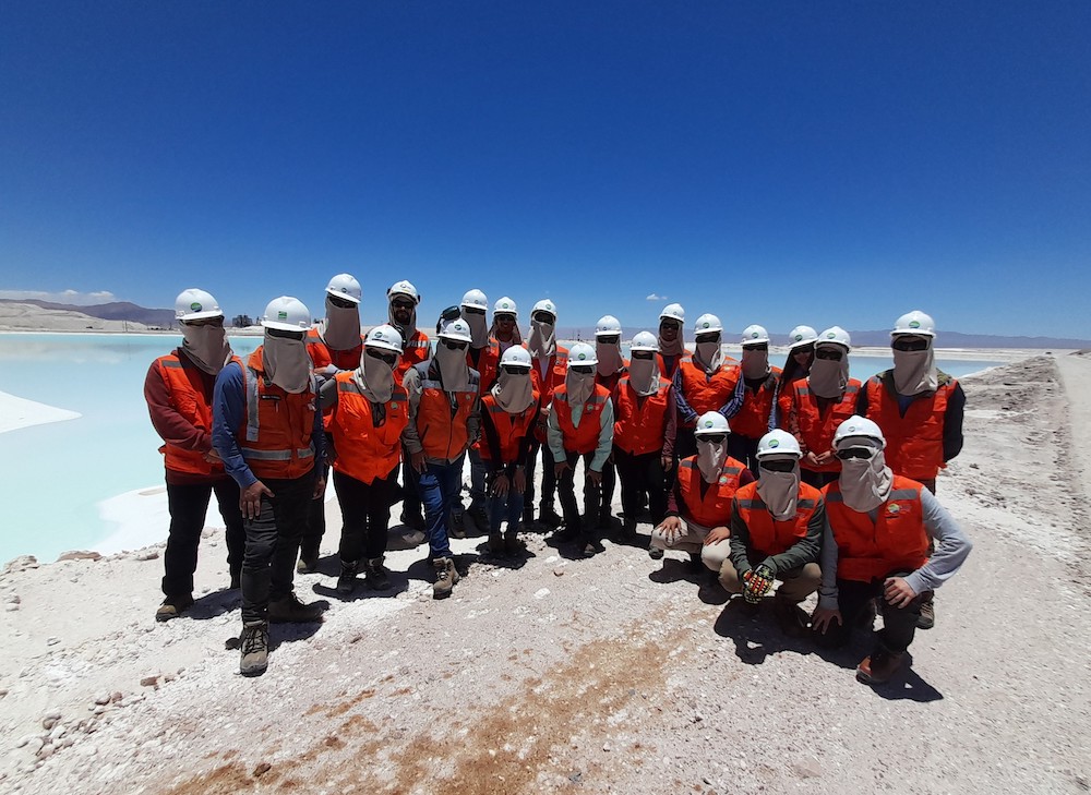 Estudiantes de Ingeniería UCN conocen proceso de SQM para producir sulfato de litio con la menor huella de carbono