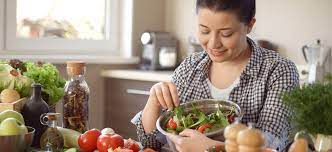 Fiestas de fin de año: Tres consejos para no caer en dietas restrictivas