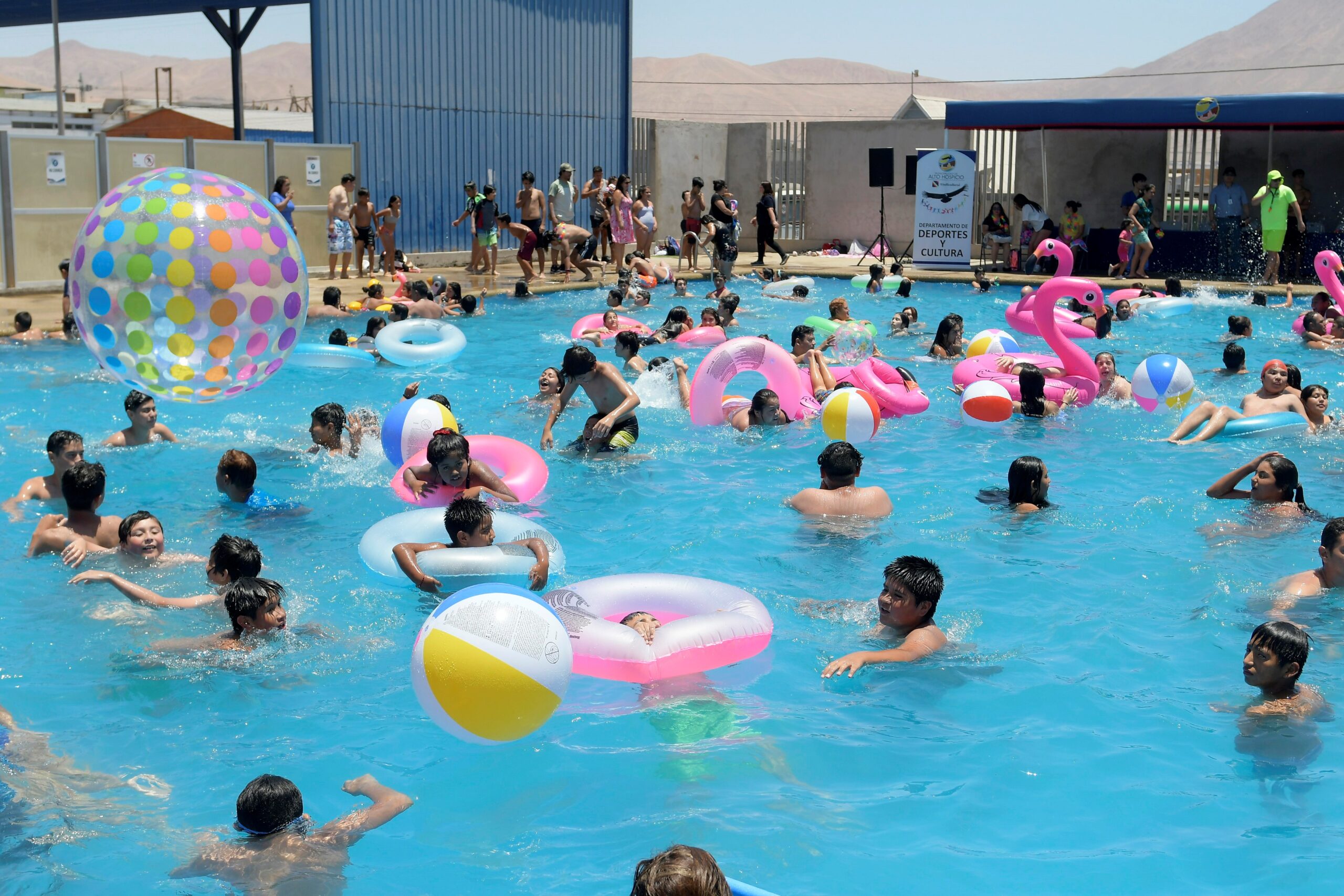 Requieren Salvavidas y Paramédicos para tres piscinas en comuna de Alto Hospicio