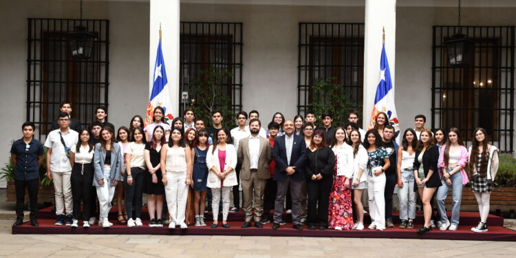 Más de 245 mil personas conocieron sus resultados en la PAES e iniciaron postulación a las universidades