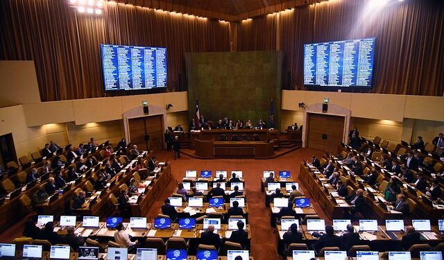 Pulso Ciudadano: 54,8% desconfía del nuevo proceso constituyente