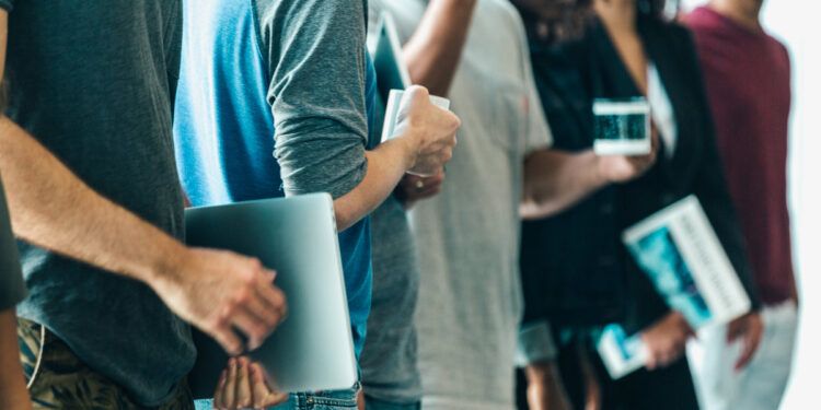 Seis de cada diez chilenos no están conformes con su empleo actual