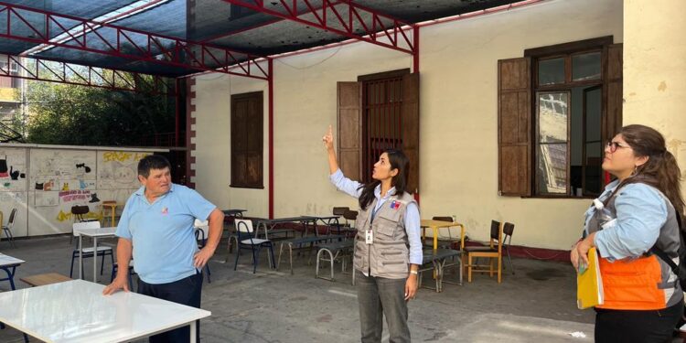 Decretan suspensión parcial de funcionamiento del Liceo Comercial A-12 por deficientes condiciones de seguridad e higiene