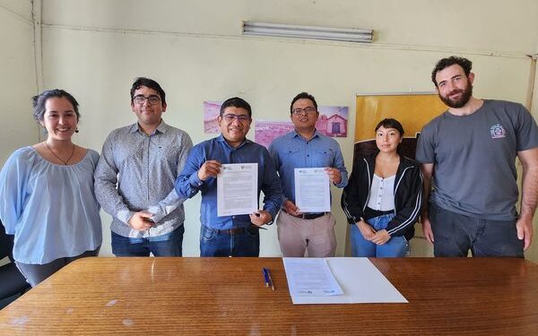 Municipio de Huara y Fundación para la Superación de la Pobreza concretan convenio