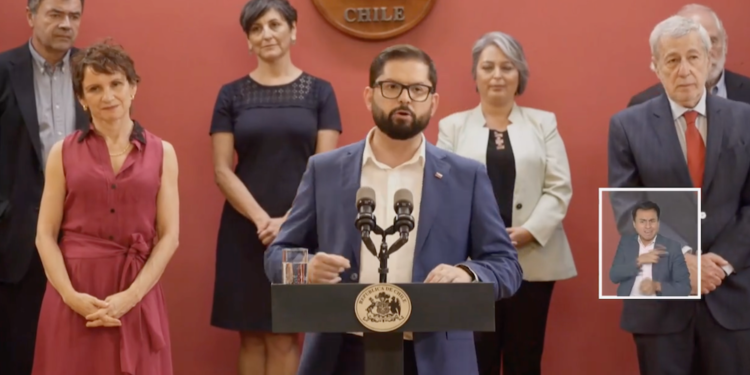 Presidente Boric concreta su segundo cambio de gabinete con ajuste en cinco ministerios