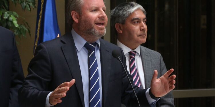 Diputados UDI citan a sesión especial y ofician al Ministerio del Interior por distribución “arbitraria” de recursos destinados a mejorar seguridad pública