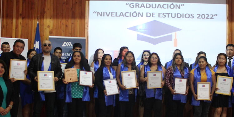 Asociación de Industriales de Iquique (AII) entrega diplomas a 28 alumnos graduados de su Programa de Nivelación de Estudios