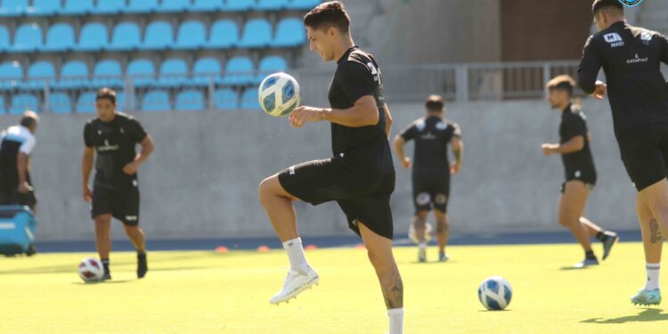 Deportes Iquique juega hoy con San Felipe en el Estadio Tierra de Campeones