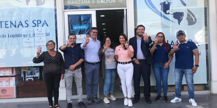 Se trata de empresa Atenas Logistics en Zona Franca / Autoridades visitaron empresa certificada con Sello 40 horas