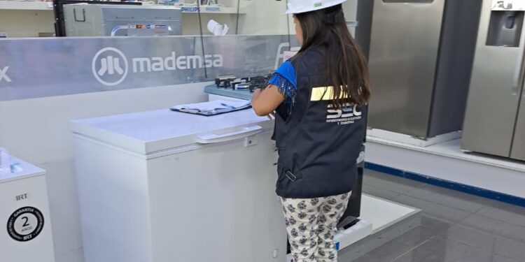 SEC Tarapacá fiscaliza que productos eléctricos y a gas disponibles a la venta en Iquique cuenten con SELLO SEC