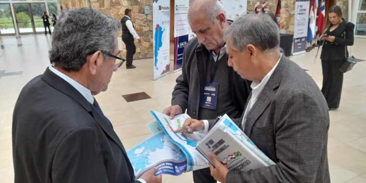 Alcalde Mauricio Soria participa en Tercer Foro de Territorios Subnacionales