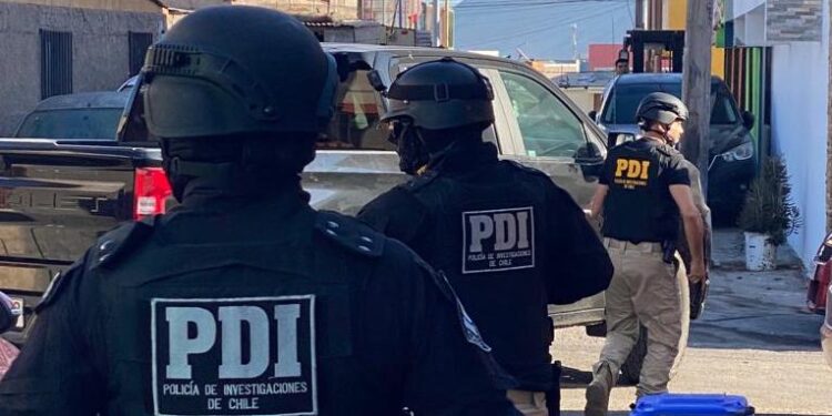 PDI Tarapacá desarticula banda criminal dedicada a cometer delitos de robo con violencia e intimidación efectuando disparos en la vía pública 