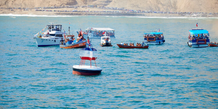 Con ceremonia tradicional y desfile la Armada conmemoró un nuevo 21 de mayo