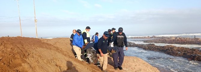 Una joven mujer fue víctima de la marejada registrada en Iquique