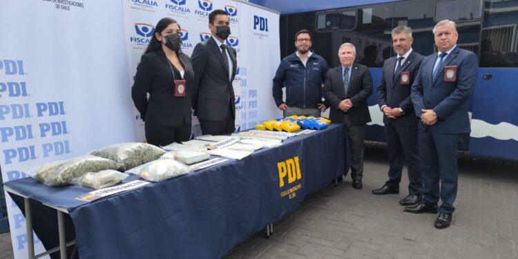 Once integrantes del “Tren de Aragua” detenidos: PDI incautó 170 kilos de droga, dinero en efectivo y un bus interprovincial