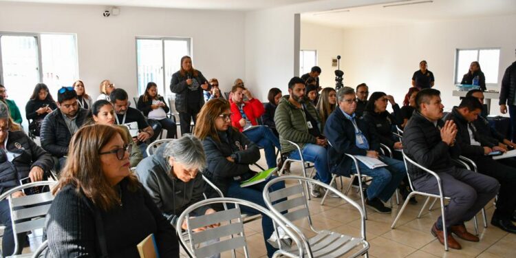 Vecinos de El Boro plantean sus necesidades más urgentes al Concejo Municipal