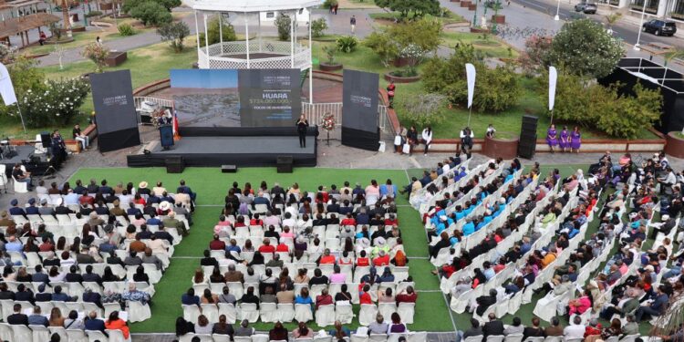 Gobernador Regional, José Miguel Carvajal, realizó Cuenta Pública 2022 en Plaza Prat