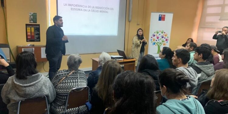 Servicio de Salud afianza estrategia de diálogos sociales para educar a comunidad regional en Salud Mental