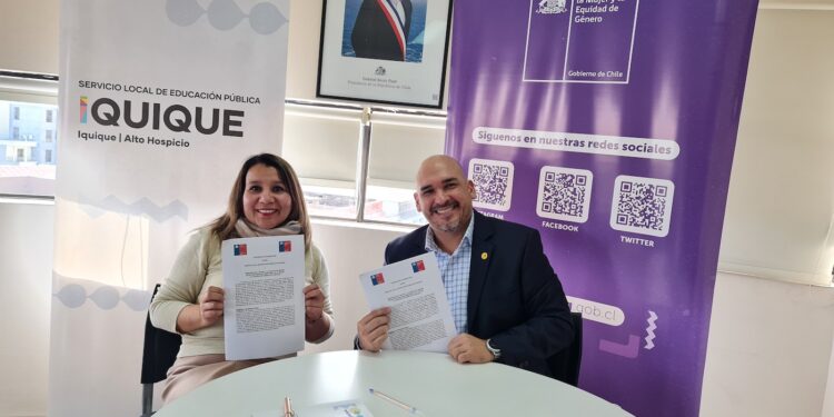 SLEP Iquique celebra su primer convenio para fortalecer la perspectiva de género en el servicio educacional
