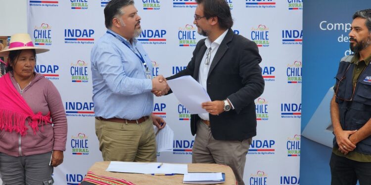 INDAP y Asociación de Industriales firman convenio sobre desarrollo económico de la agricultura familiar campesina