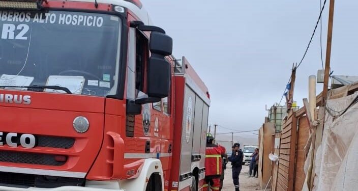 Tragedia en Alto Hospicio: 3 niños mueren en explosión e incendio