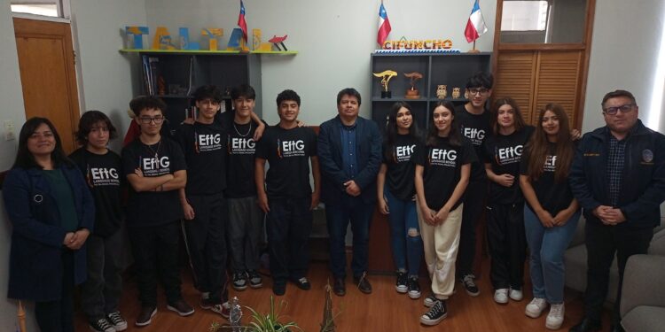 Jóvenes de Taltal emprenden un viaje de intercambio a Nueva Zelanda
