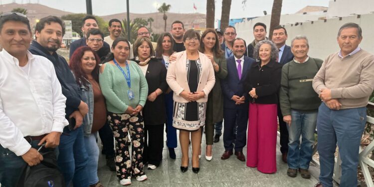 Alcaldes y concejales de AMUNOCHI desarrollaron reuniones de trabajo en Arica