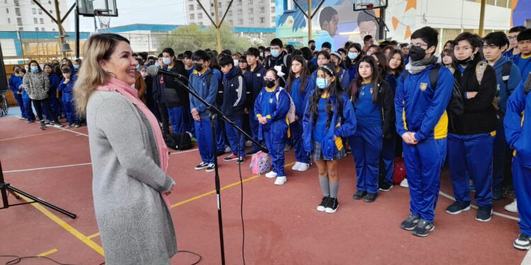 Autoridades de Educación y Salud refuerzan presencialidad y medidas de autocuidado
