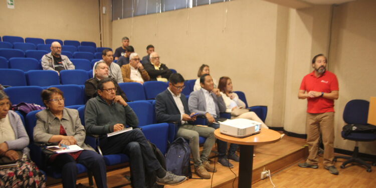 Sernatur en «cara a cara» con representantes del turismo regional