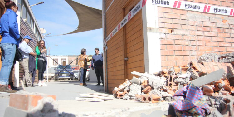 Buscan fórmula para reparar sede vecinal de Villa Primavera