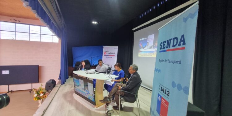 Estudiantes  de Iquique desarrollan programas radiales con temáticas preventivas