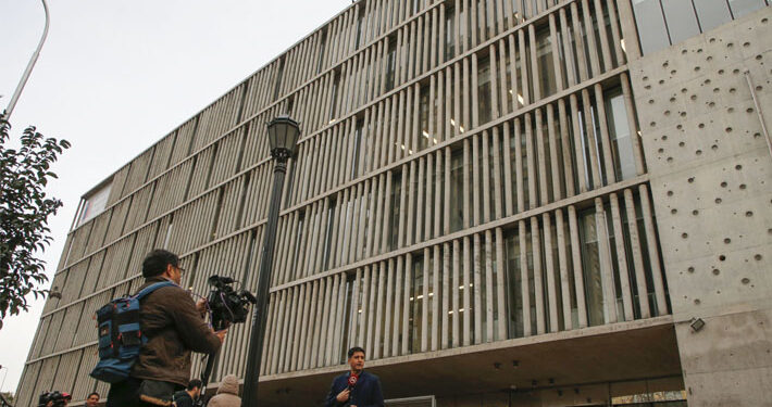 Denuncian robo de 23 computadores en el Ministerio de Desarrollo Social: Delincuentes se hicieron pasar por Giorgio Jackson
