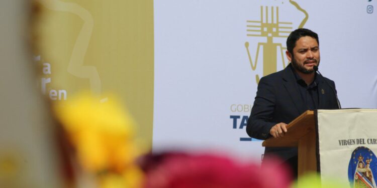 Gobierno de Tarapacá iza por segunda vez la bandera en honor a la Virgen del Carmen de La Tirana