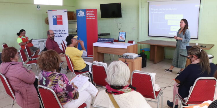 Dirigentes sociales participan de Escuela de Formación en Pica