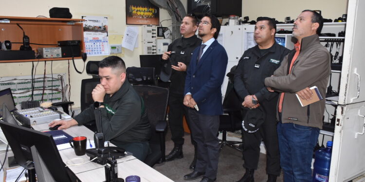 Seremi de Justicia y DD.HH. recorrió Complejo Penitenciario de Alto Hospicio