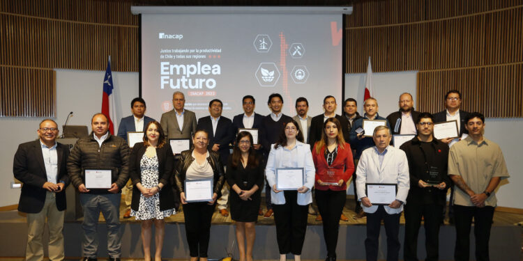 INACAP reconoce a las empresas que dan empleo a los técnicos y profesionales en la región de Tarapacá
