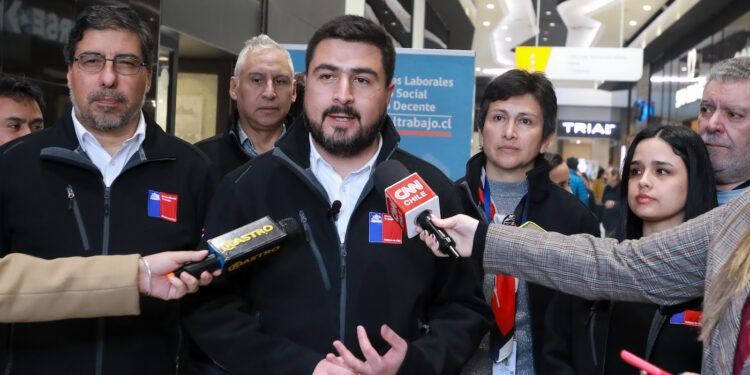 Dirección del Trabajo llamó a respetar este 18 y 19 de septiembre el feriado obligatorio e irrenunciable del Comercio