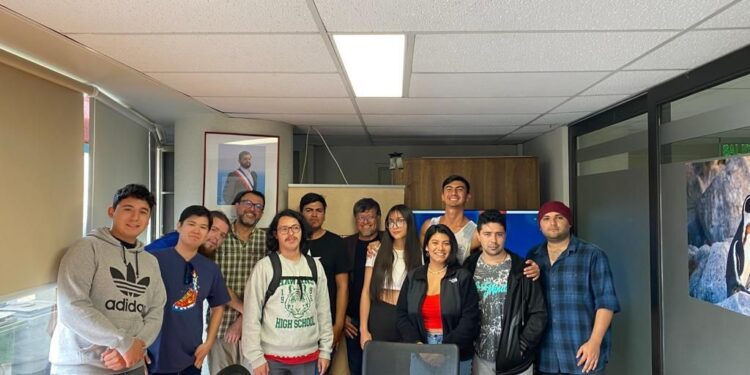 Estudiantes de Biología Marina de la UNAP participaron en clase dictada por funcionarios de la SEREMI del Medio Ambiente