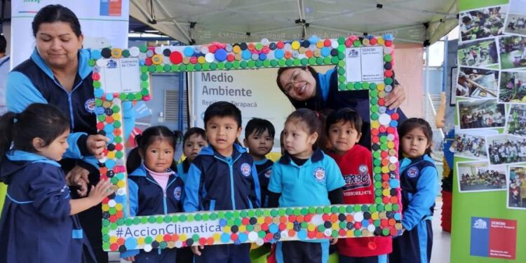Establecimientos educacionales de la región de Tarapacá recibieron certificación de medio ambiente