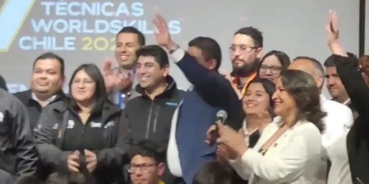 Estudiantes de todo el país fueron premiados por su participación en la séptima Olimpiada de Habilidades Worldskills Chile