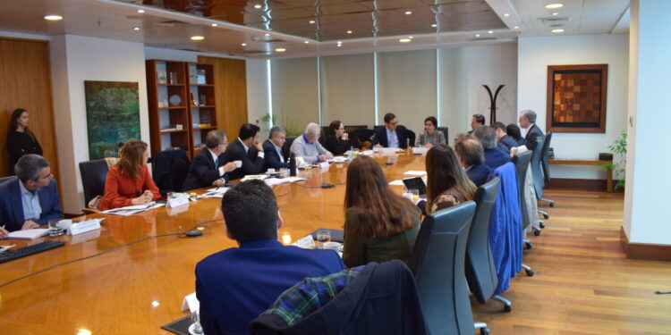 Diseñadora talquina María Pía Cornejo marca un hito en la Semana de la Moda en Milán