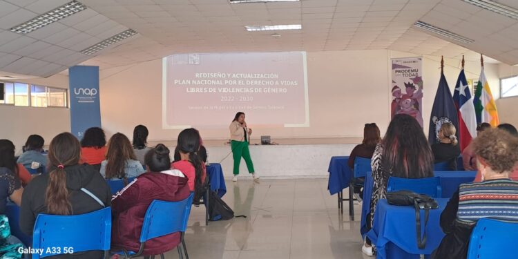 Mujeres de Tarapacá en diálogo participativo para actualizar estrategia nacional contra la violencia de género
