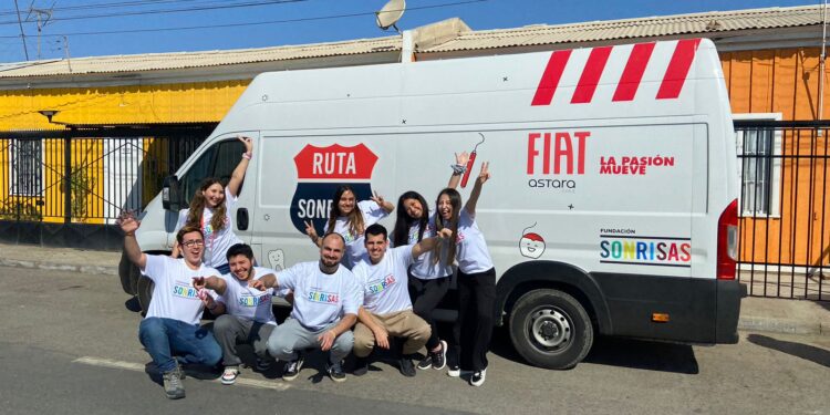 La historia de la Fiat Ducato que se mueve por Chile devolviendo sonrisas