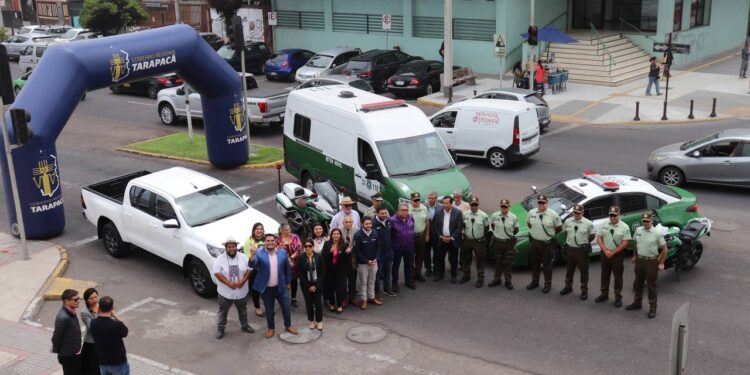 Gobierno de Tarapacá suma 6 nuevas camionetas para las Unidades Especializadas de Carabineros