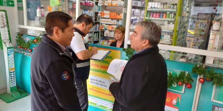 Dirección del Trabajo fiscaliza incumplimientos legales  que afectan a los auxiliares de farmacias