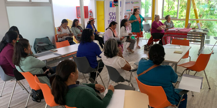 Promueven desarrollo social y de empoderamiento de la mujer rural con Escuela de Lideresas
