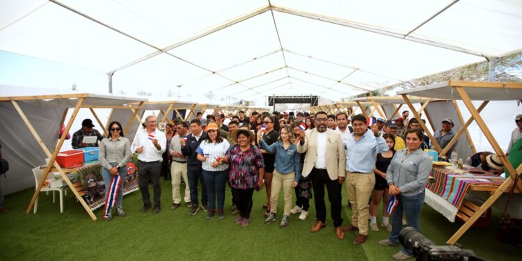 Cerca de 200 asistentes convocó el 2do. Encuentro de Innovación y Emprendimiento Agropecuario en La Tirana