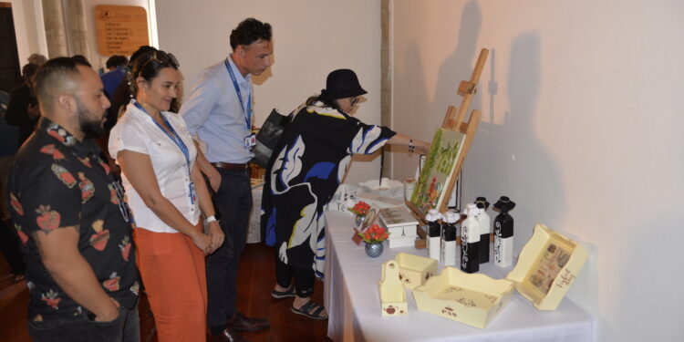 Exponen trabajos de usuarios de la Red de Salud Mental