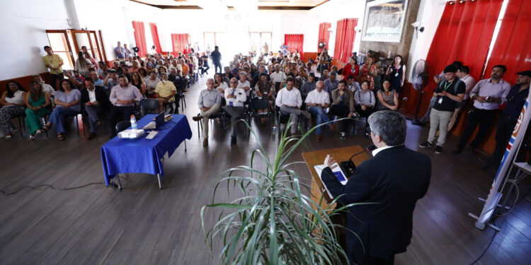 Ministro de Hacienda anuncia las 43 comunas beneficiadas por el Fondo Puente de Comunas Mineras del Royalty Minero