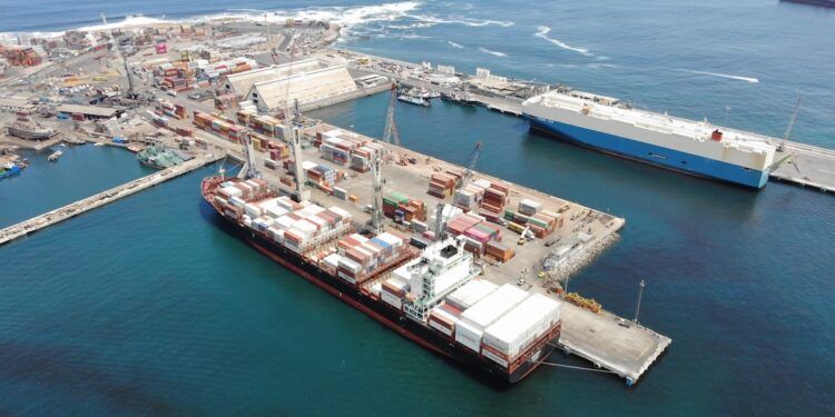 Puerto de Iquique cierra el 2023 con más de 3 millones de toneladas movilizadas